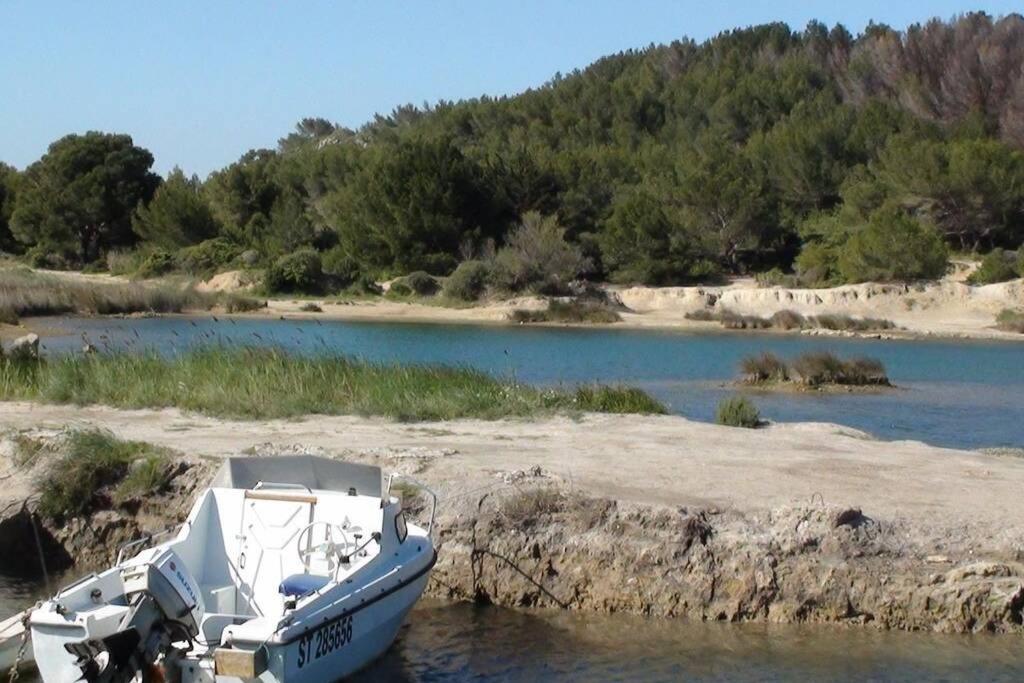 Appartement Calme Entre Terre Et Mer Proche Plage Fleury  Exterior photo